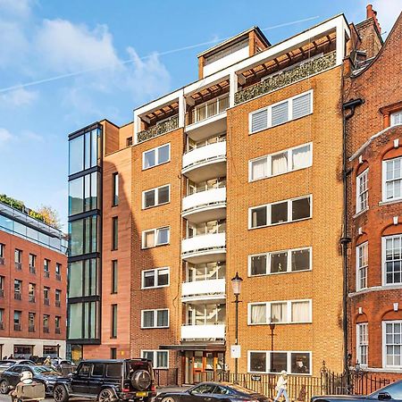 Modern Knightsbridge Apartment With Balcony Overlooking Harrods Prime Location Londýn Exteriér fotografie
