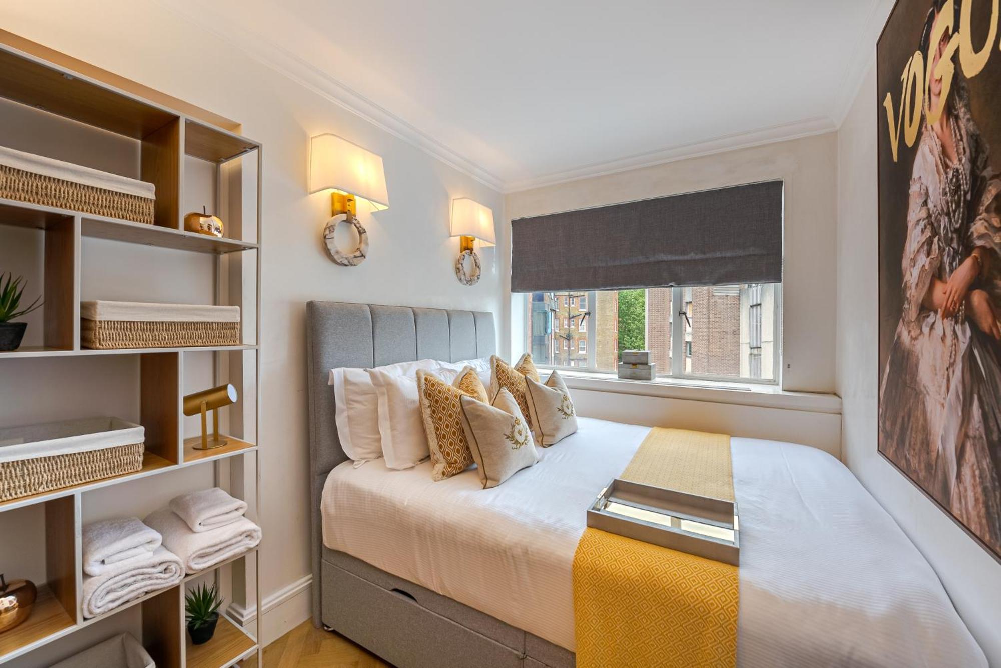 Modern Knightsbridge Apartment With Balcony Overlooking Harrods Prime Location Londýn Exteriér fotografie