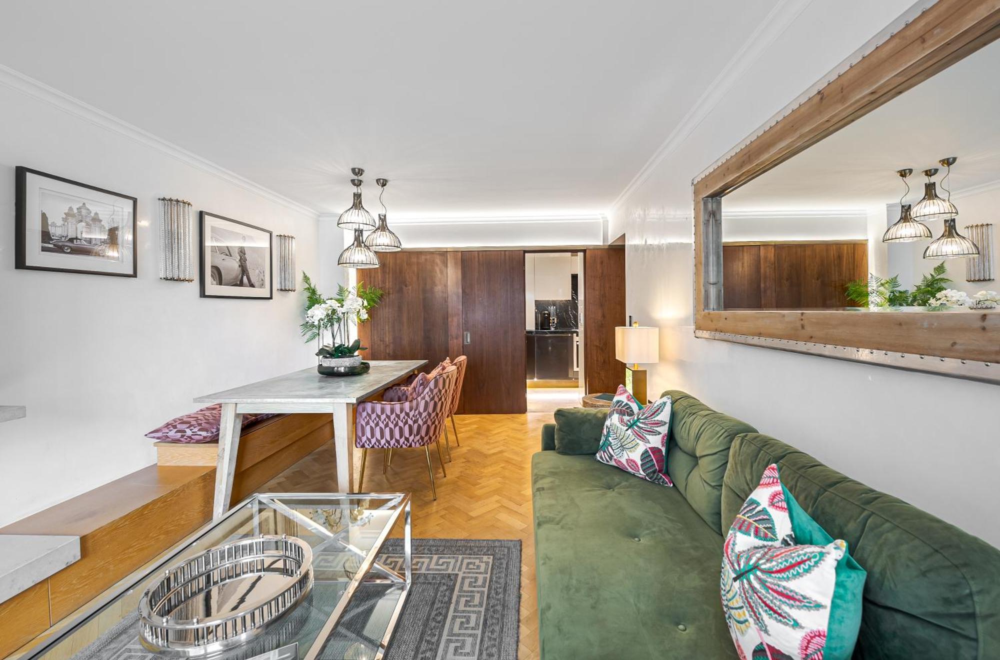 Modern Knightsbridge Apartment With Balcony Overlooking Harrods Prime Location Londýn Exteriér fotografie