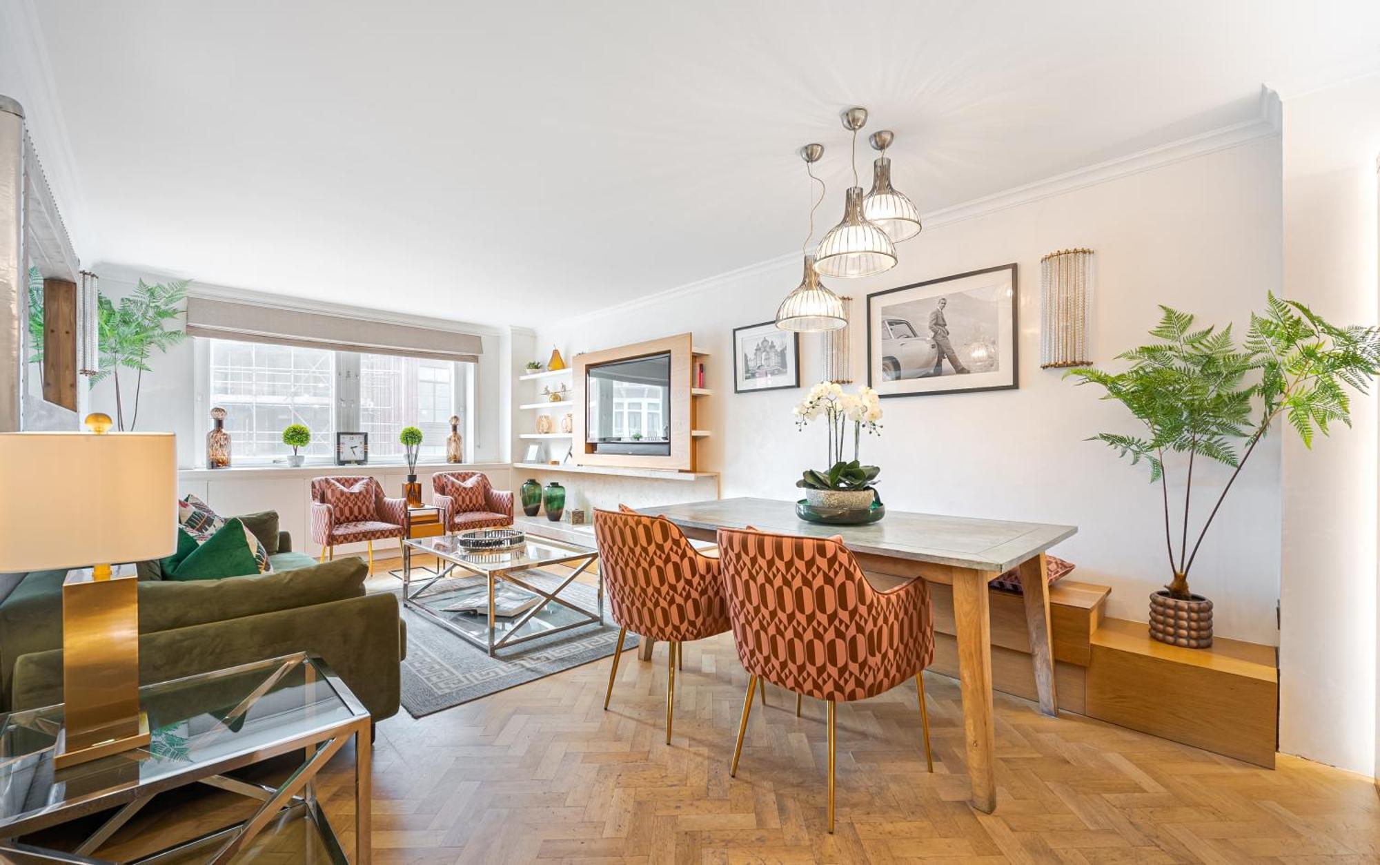 Modern Knightsbridge Apartment With Balcony Overlooking Harrods Prime Location Londýn Exteriér fotografie